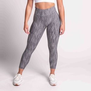 Ptula high waist Peak leggings 23”